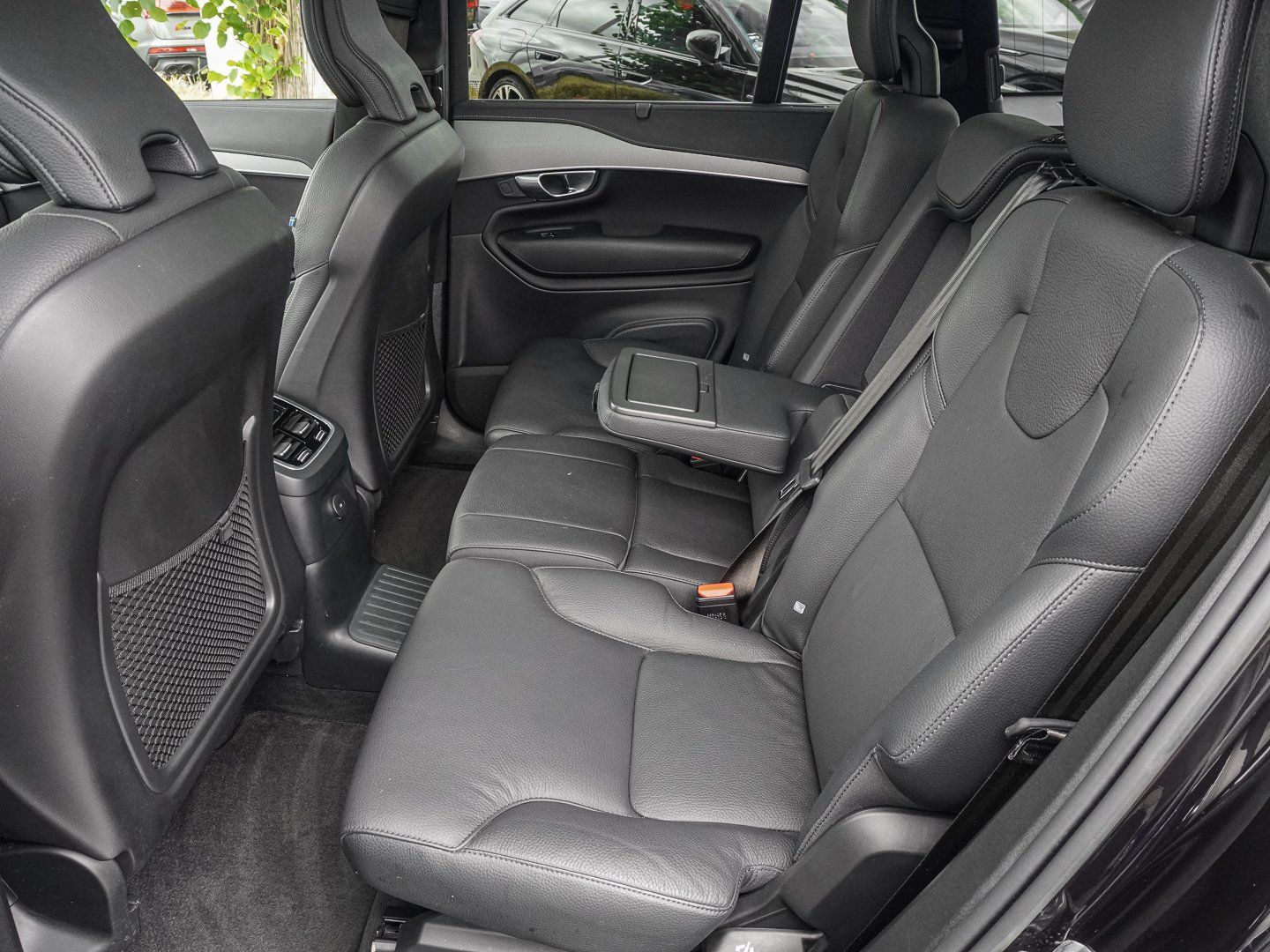 Volvo XC90 T8 AWD Ultimate Bright Plug-in Hybrid PANO foto 17