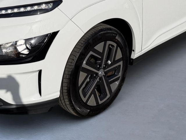 Fahrzeugabbildung Hyundai KONA Edition 30+ Elektro 2WD +NAVI+KLIMA+RFK+PDC