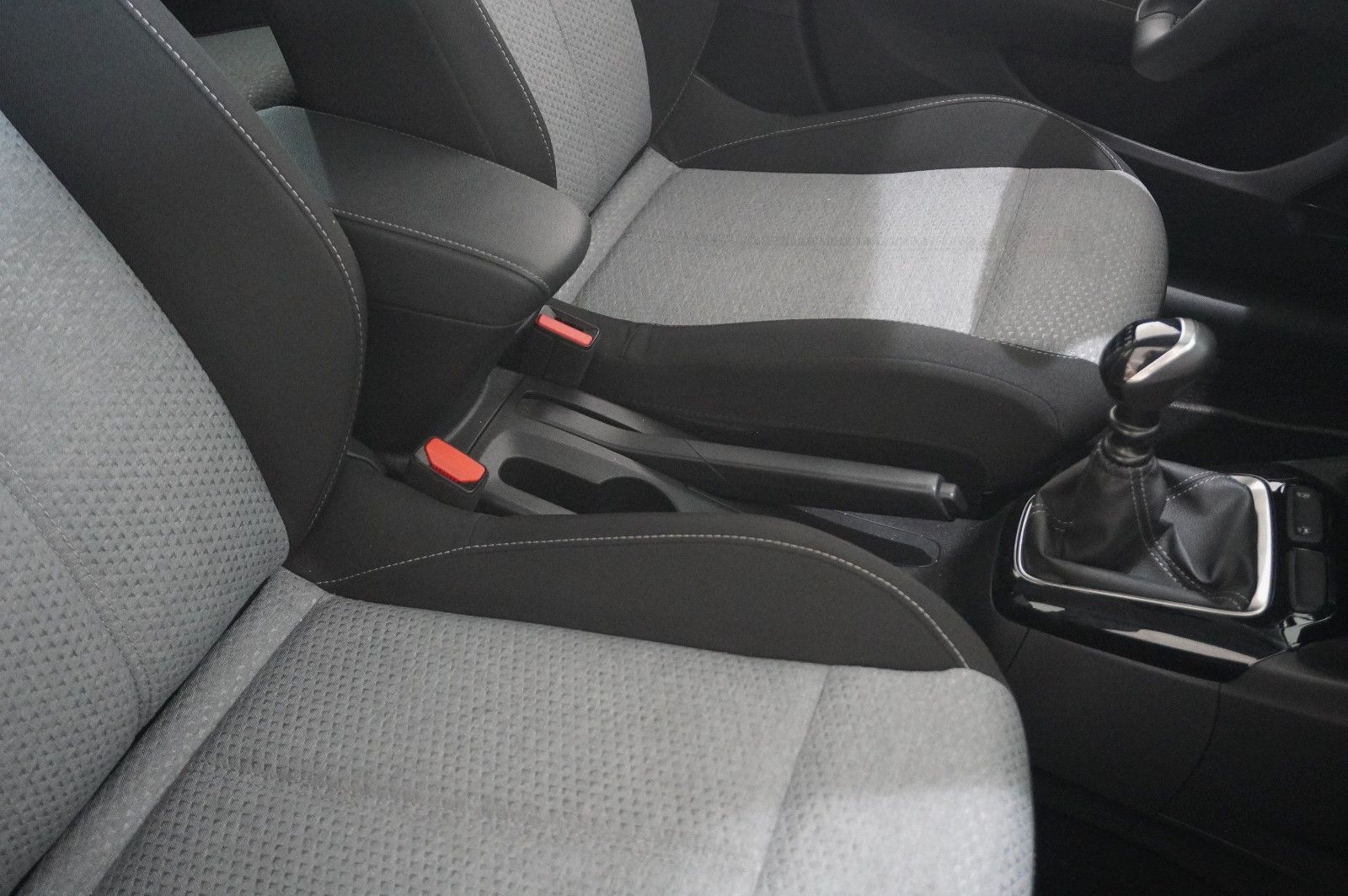 Fahrzeugabbildung Opel Corsa F 1.2 FACELIFT NAVI/LED/KAMERA/VIRTU./SHZ