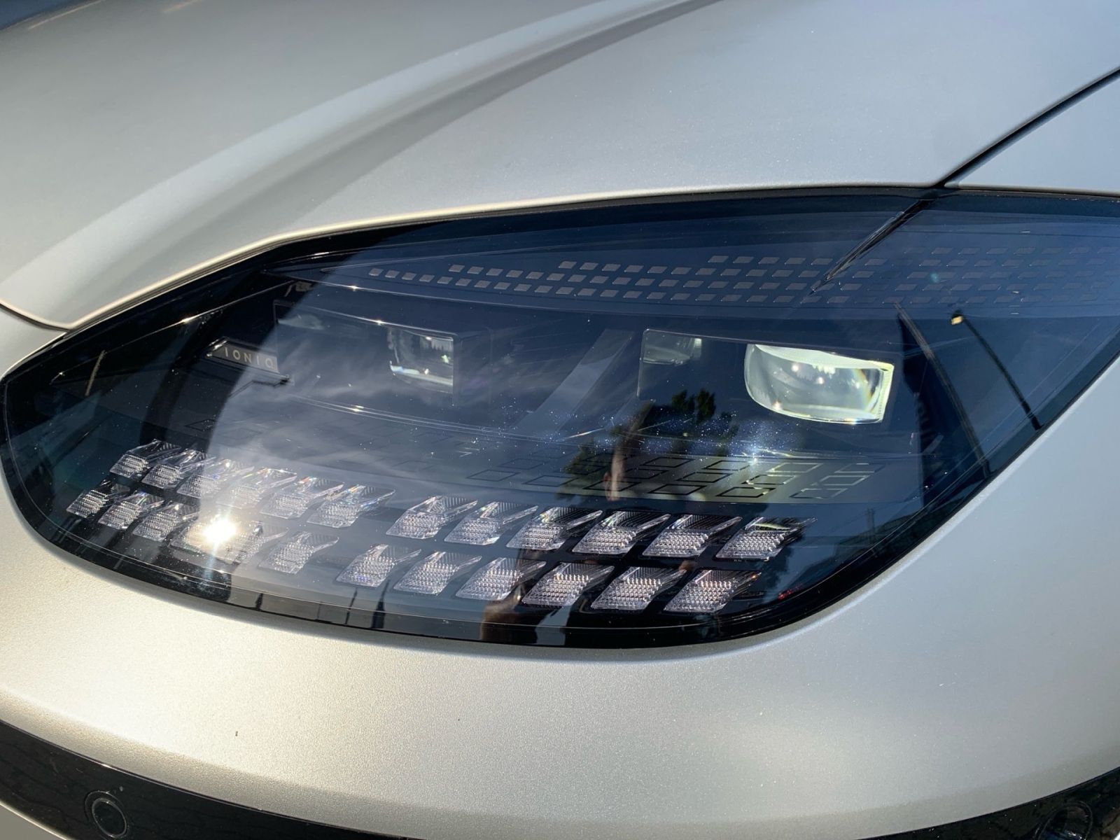 Fahrzeugabbildung Hyundai IONIQ 6 First Edition/First Ed-Paket Elektro 4WD