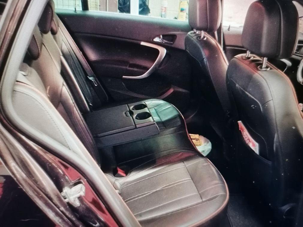 Opel Insignia 2012 — interior