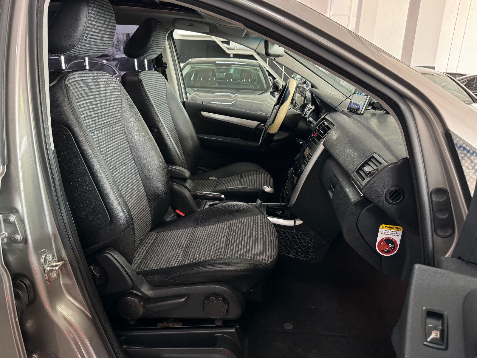 Fahrzeugabbildung Mercedes-Benz B 200 CDI AUTOMATIK SPORTPAKET BI-XENON KAMERA