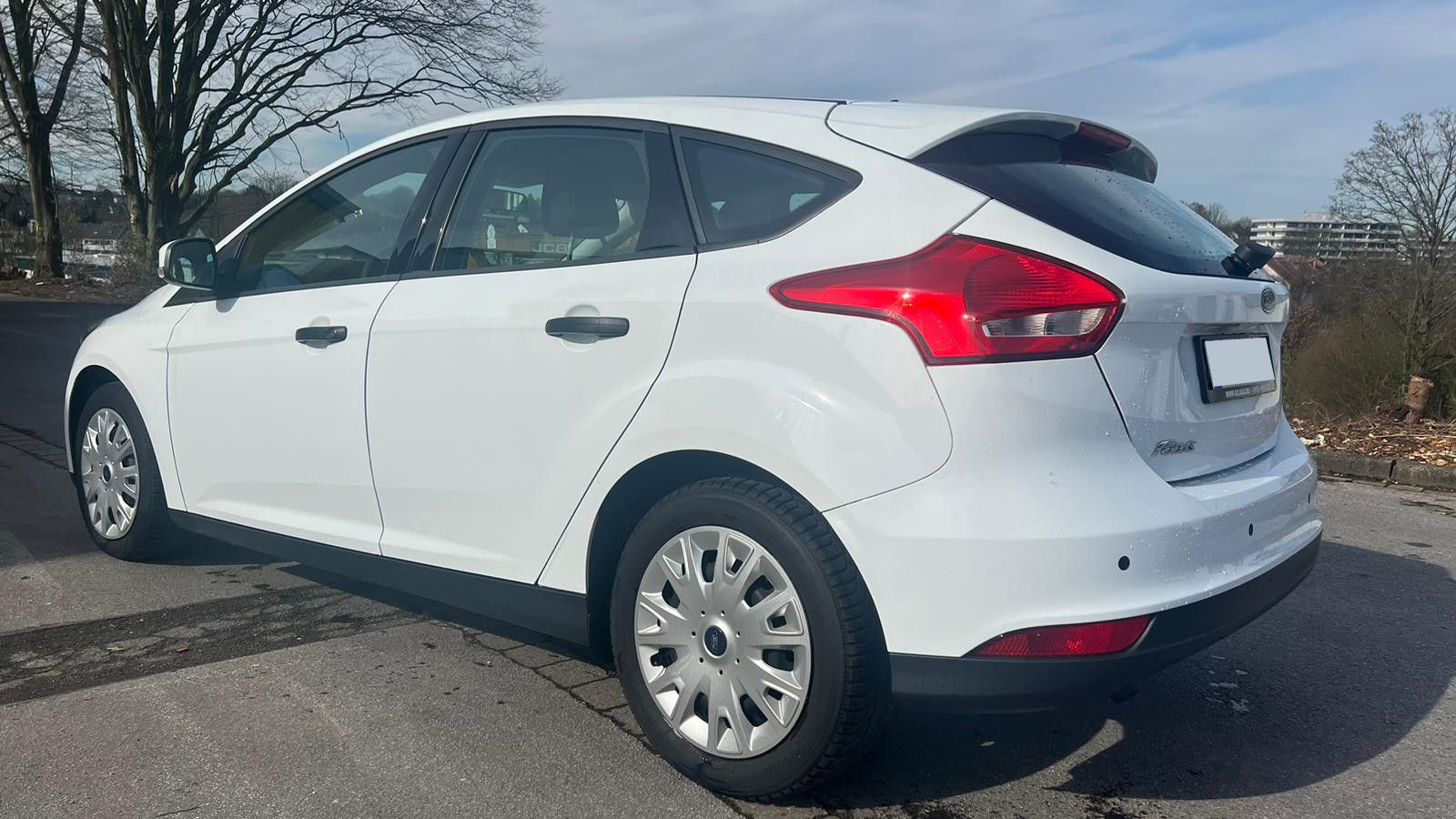 FORD Focus 1,6 Ti-VCT Lim. Ambiente PDC Klima Servo