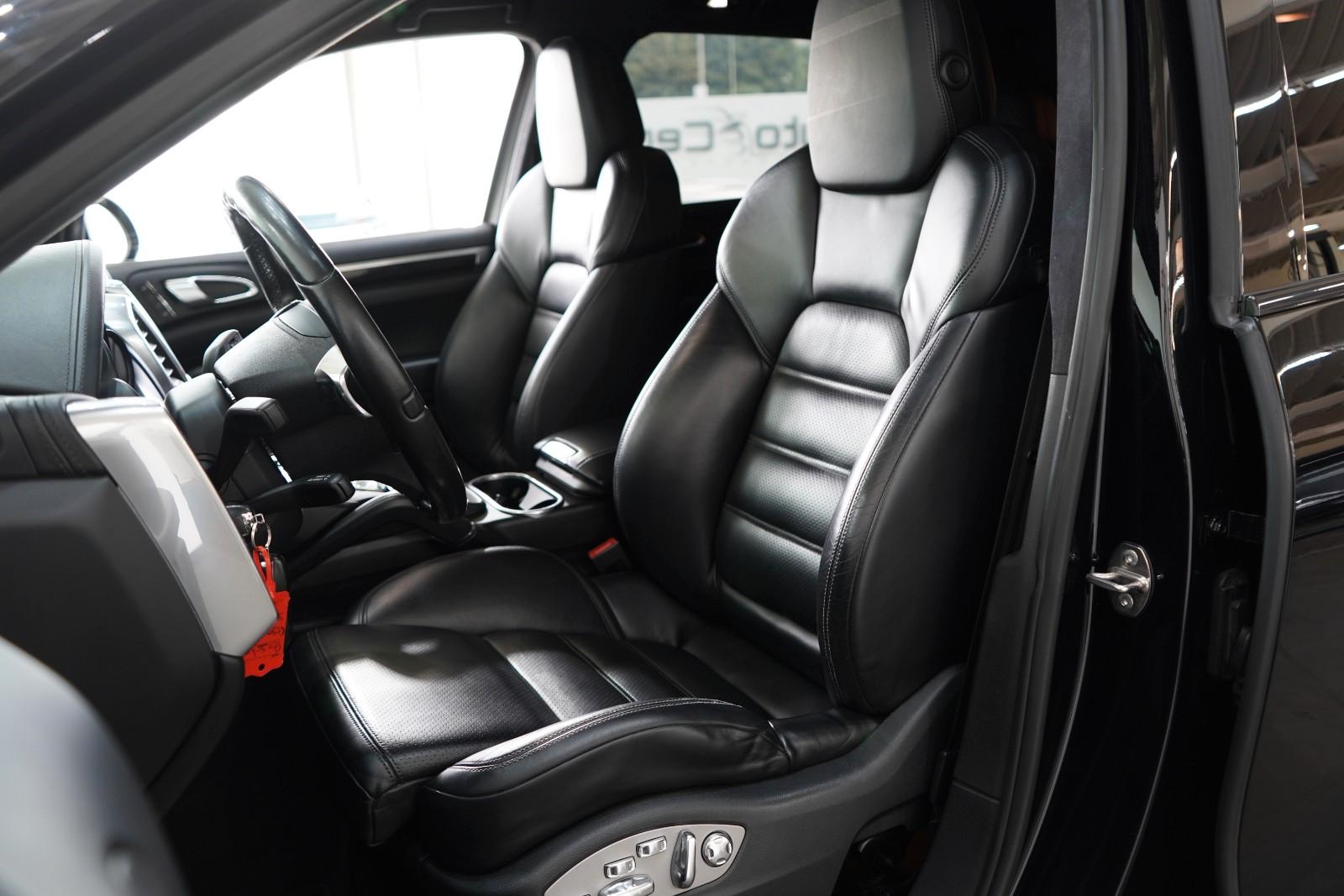 Porsche Cayenne Turbo V8*Navi*Luftfahrwerk*20 Z. Spyder*