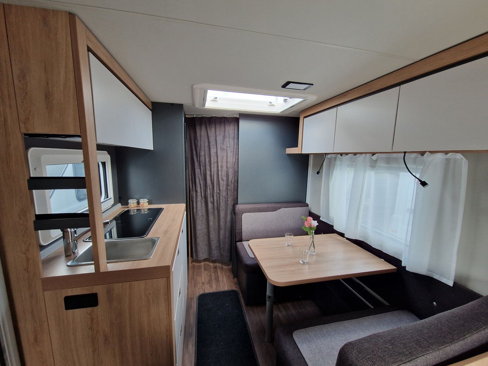 Fahrzeugabbildung Knaus Sport 500 KD 3-Etagenbett mit Garagenklappe