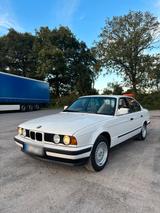 BMW E34 525i - BMW 525: E34