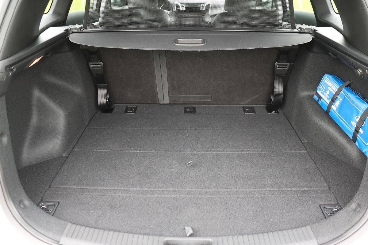 Fahrzeugabbildung Hyundai i30 CW (GDH) 1.6 CRDi DPF, Trend blue*Mietkauf