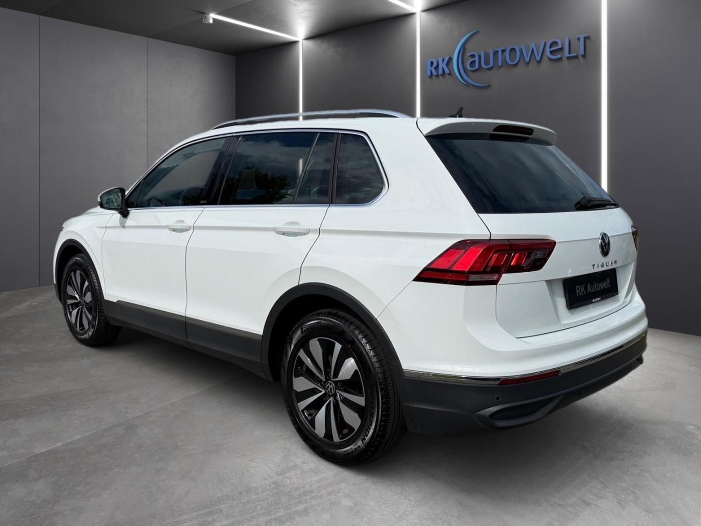 Volkswagen Tiguan Move 2.0 TDI AHK-klappbar Navi ACC CarPla, миниатюра 5