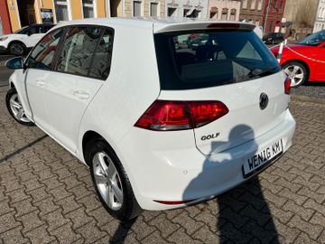 Fahrzeugabbildung Volkswagen Golf VII Lim. Comfortline BMT AUTOMATIK NAVI PDC