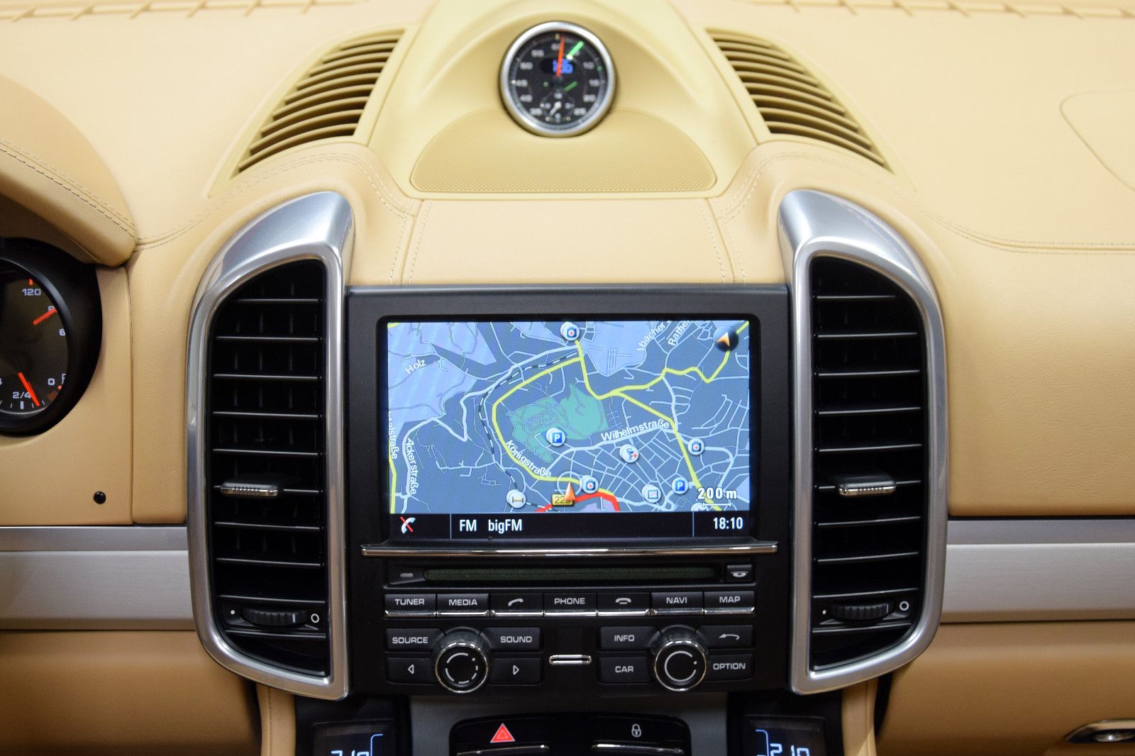 Fahrzeugabbildung Porsche Cayenne GTS PDLS+ Chrono BOSE Pano *Luft Kamera