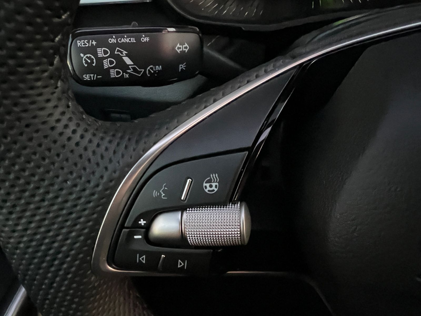 Fahrzeugabbildung SKODA Fabia Monte Carlo 1.0 TSI DSG *LED, SmartLink, K