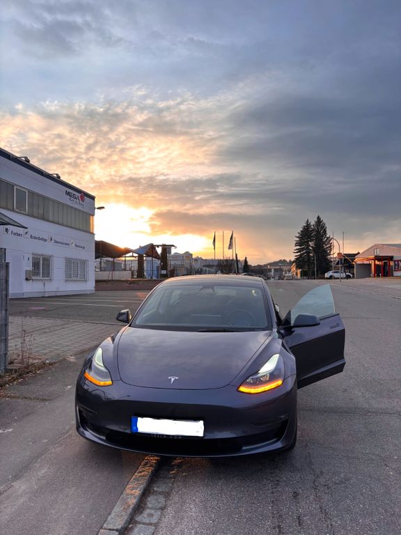 Image of Tesla Model 3