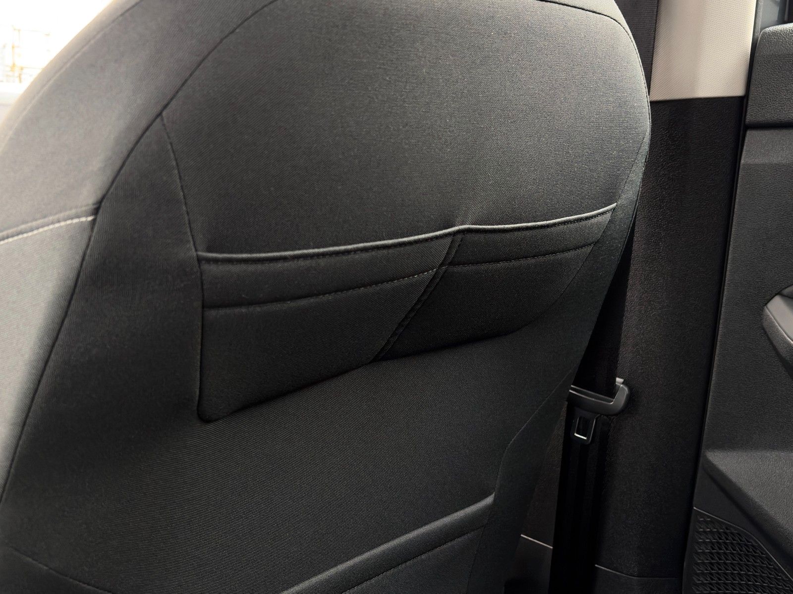 Fahrzeugabbildung Volkswagen Golf 1.5 TSI Life ACC LKAS PDC SHZ 3Z-Klima LED