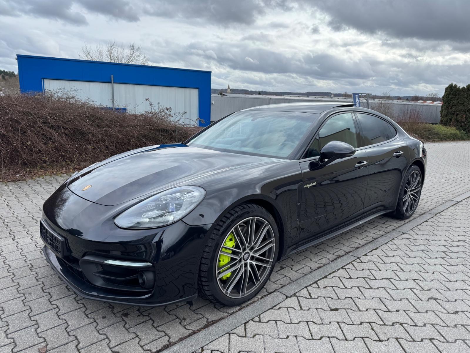 Porsche Panamera 4 E-Hybrid Sport Chrono SoftClose Pano