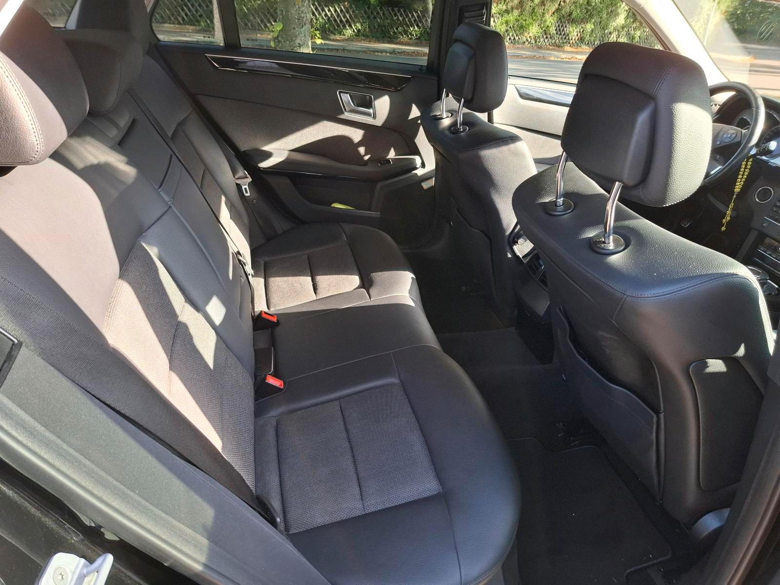 Mercedes-Benz E220 2012 — photo 7