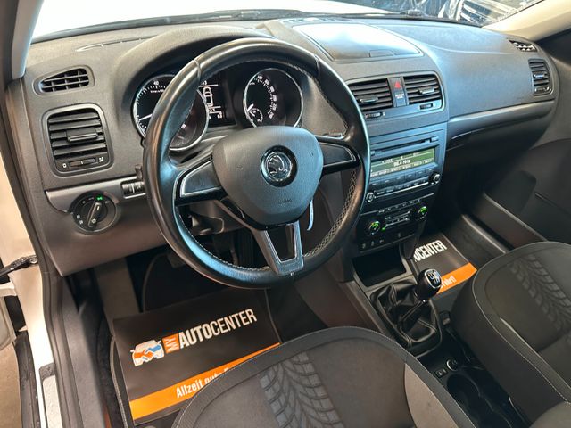 Skoda Yeti Adventure *TÜV*Xenon*Scheckheftgepfl.*Navi*