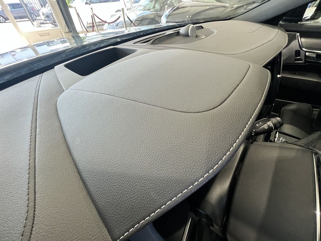 Volvo S90 T8 Ultimate Dark Recharge AWD BLIS FourC B&W