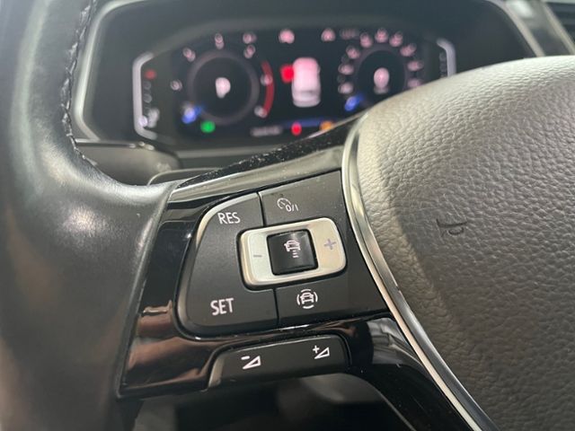 Fahrzeugabbildung Volkswagen Tiguan 2.0 TDI DSG 4M COMFORTLINE AHK NAVI DYNAU