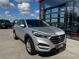 Hyundai TUCSON 1.6 blue Classic 2WD*LED*NAVI*SHZ*PDC* - Hyundai TUCSON: Classic