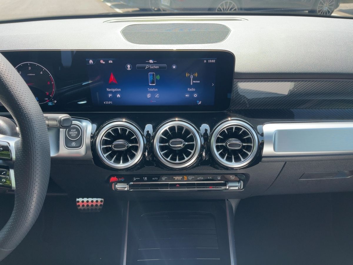 Fahrzeugabbildung Mercedes-Benz GLB 220 d 4M AMG/Night/Kamera/AHK