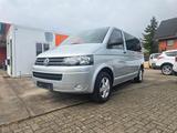 Volkswagen T5 Multivan 2.0 TDI Navi AHK SHZ - VW T5 Multivan Gebrauchtwagen in Hamburg