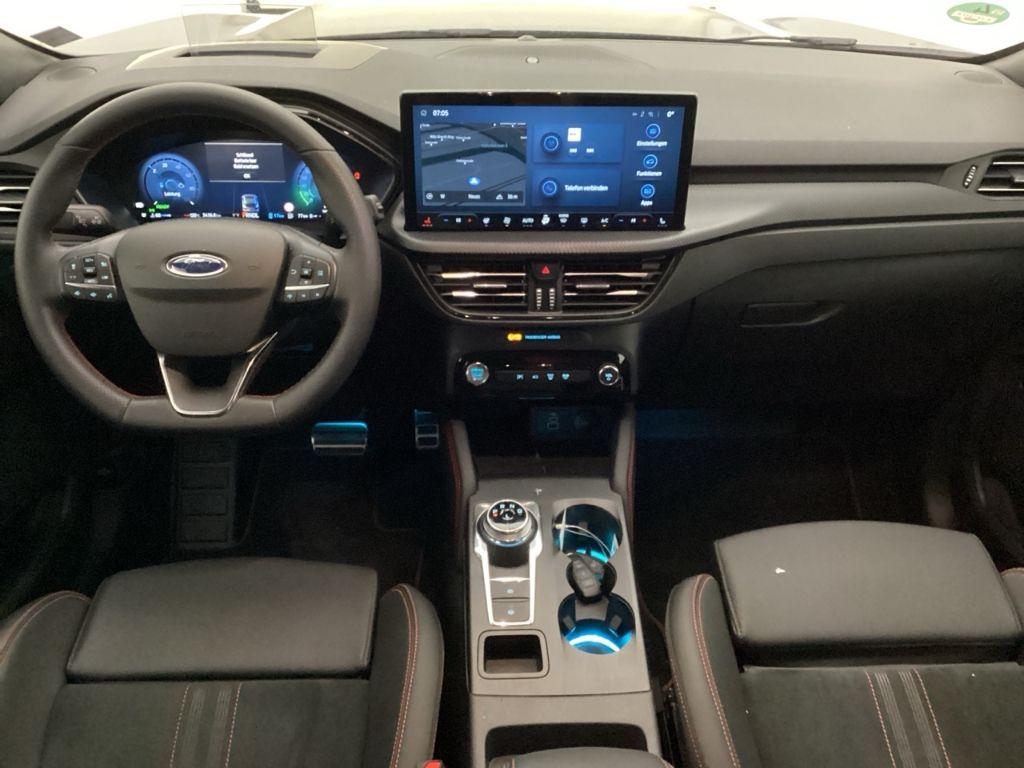 Fahrzeugabbildung Ford Kuga Plug-In Hybrid ST-Line X HUD Navi B&O LED
