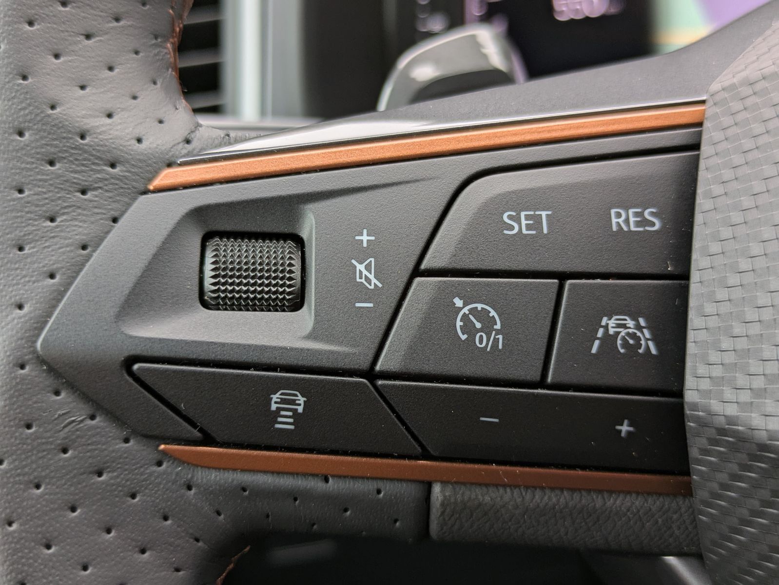 Fahrzeugabbildung CUPRA Ateca 1.5 TSI DSG AHK*LED*ACC*APP*KAMERA*19"