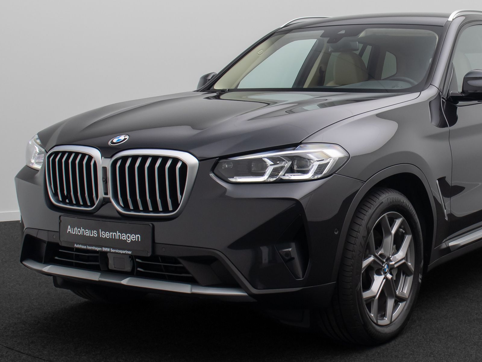 Fahrzeugabbildung BMW X3 xD30d Sport AHK DAB 360° Komfort Leder 19Zoll
