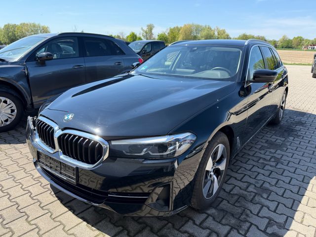 BMW 520d Touring Autom./Navi/Leder/eSitz/Kam./Temp.