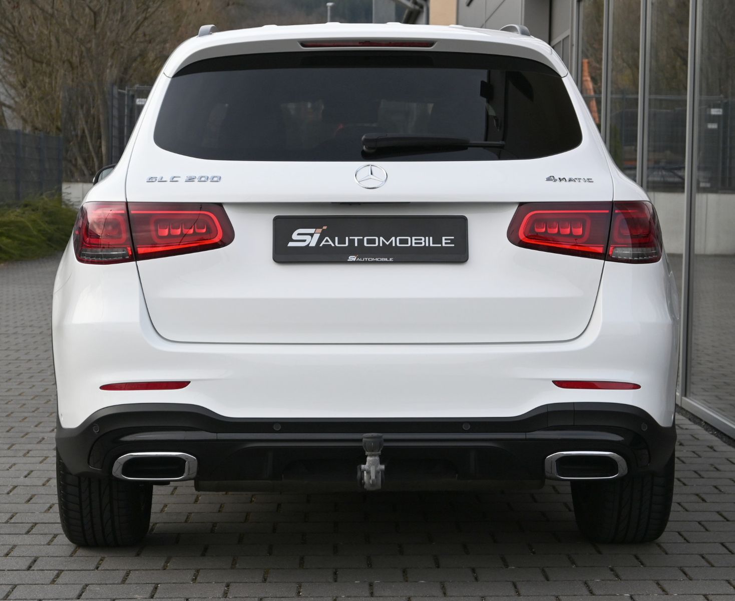 Fahrzeugabbildung Mercedes-Benz GLC 200 4MAT. AMG LINE °AHK°NIGHT-PAKET°BUSINESS