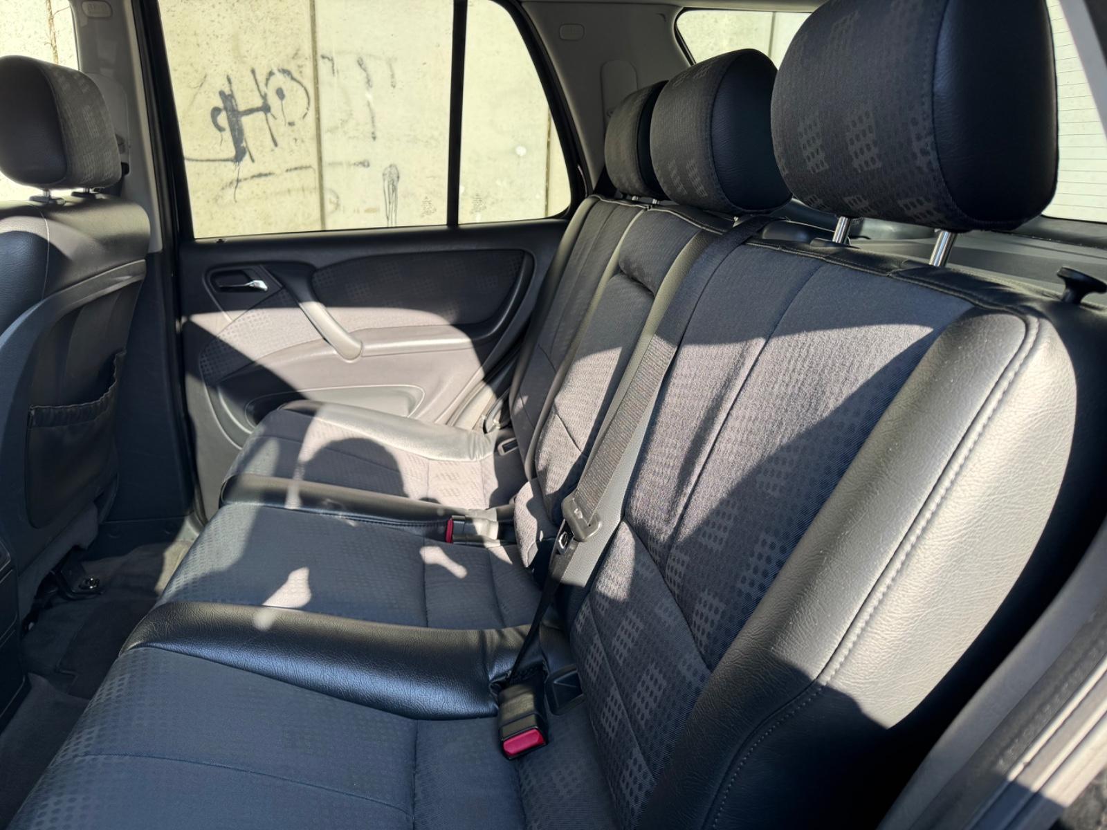 Mercedes-Benz ML270 2004 — photo 10