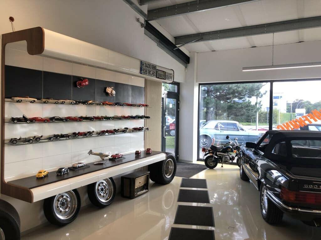 showroom-image-bottom