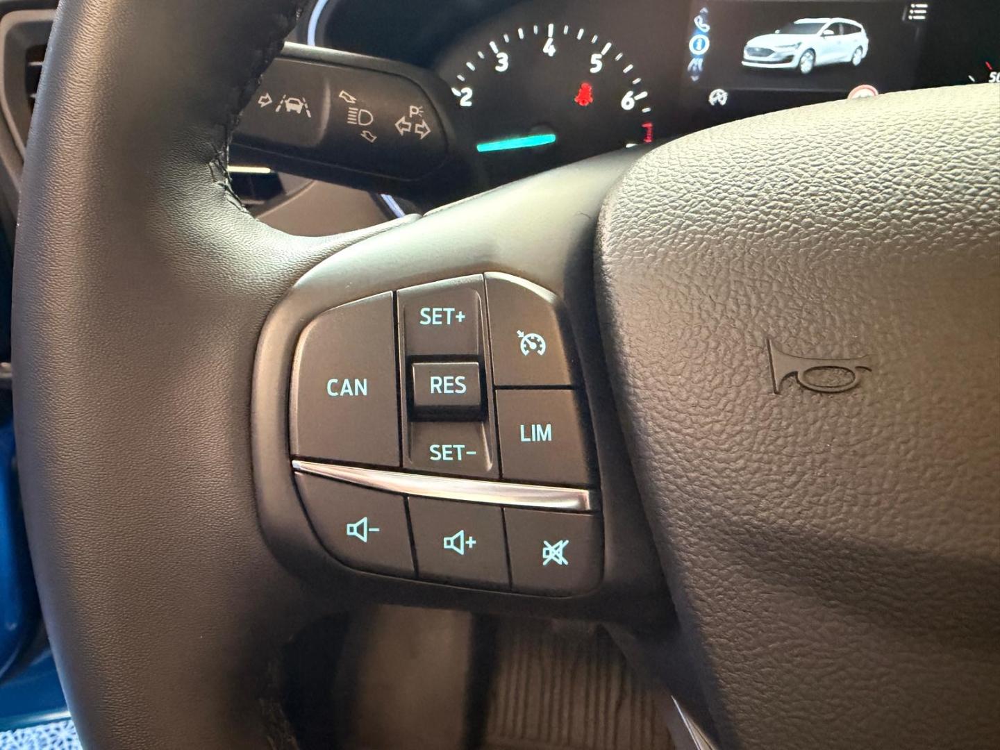 Ford Focus Titanium MHEV+AHK+LED+PDC+NAV+DAB+Tempomat, миниатюра 18