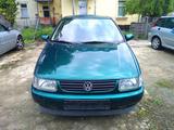 Volkswagen Polo N6 - Volkswagen Polo: Grün, 6n