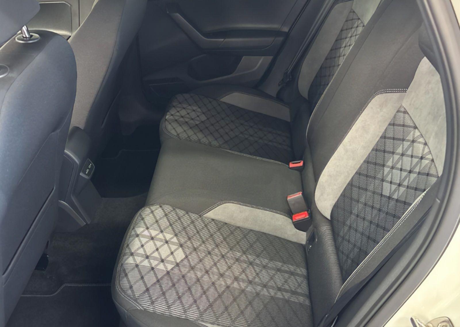 Volkswagen Polo 1.0 TSI R-Line Navi RüKa SiHz Carplay ACC, миниатюра 9