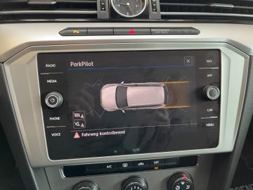 Volkswagen Passat Variant  *1.HAND*NAVI*APS*AHK*LED*SMARTL*