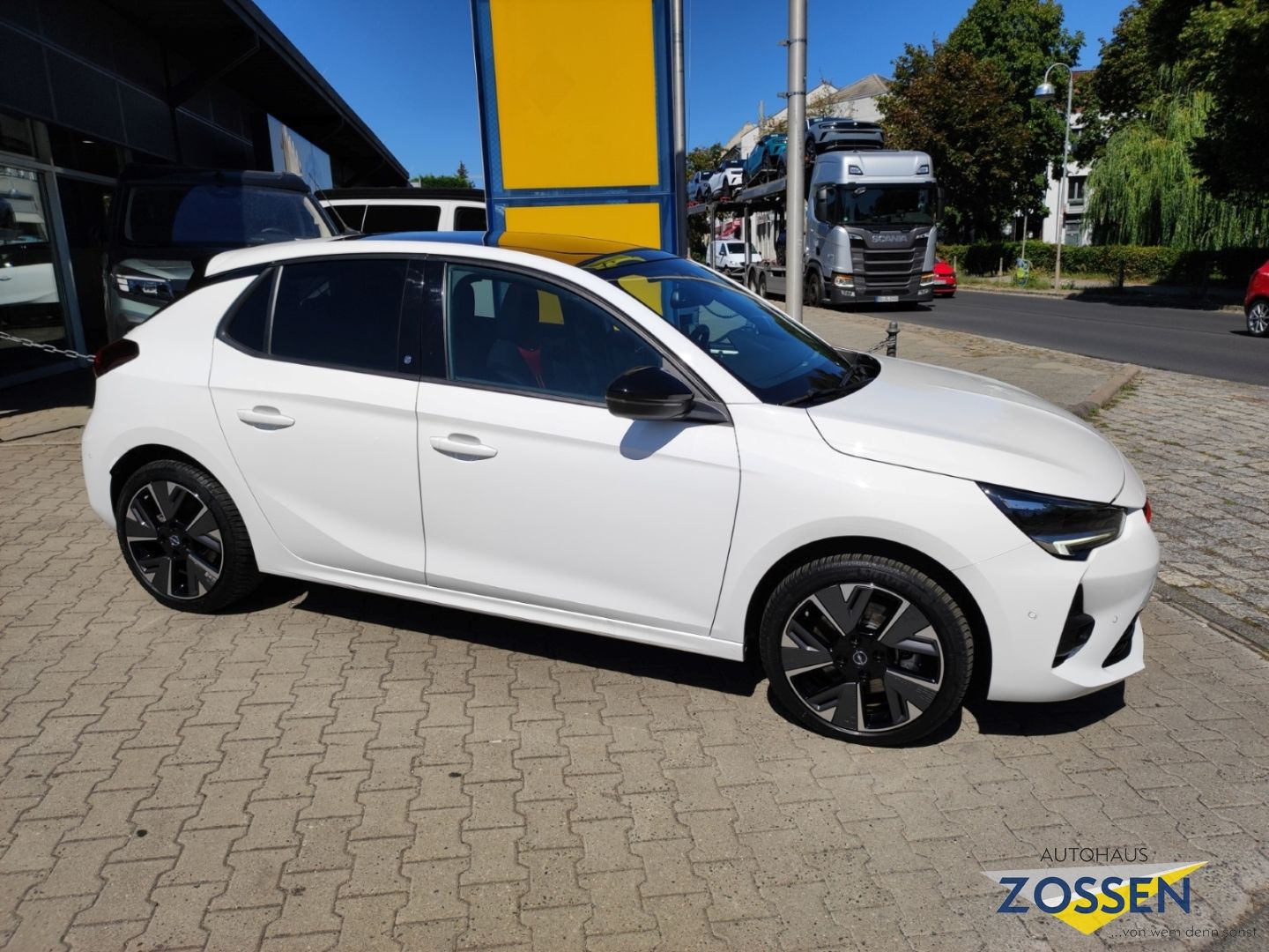 Opel Corsa-e GS - Klimaaut, Panoramadach, Navi, Matri