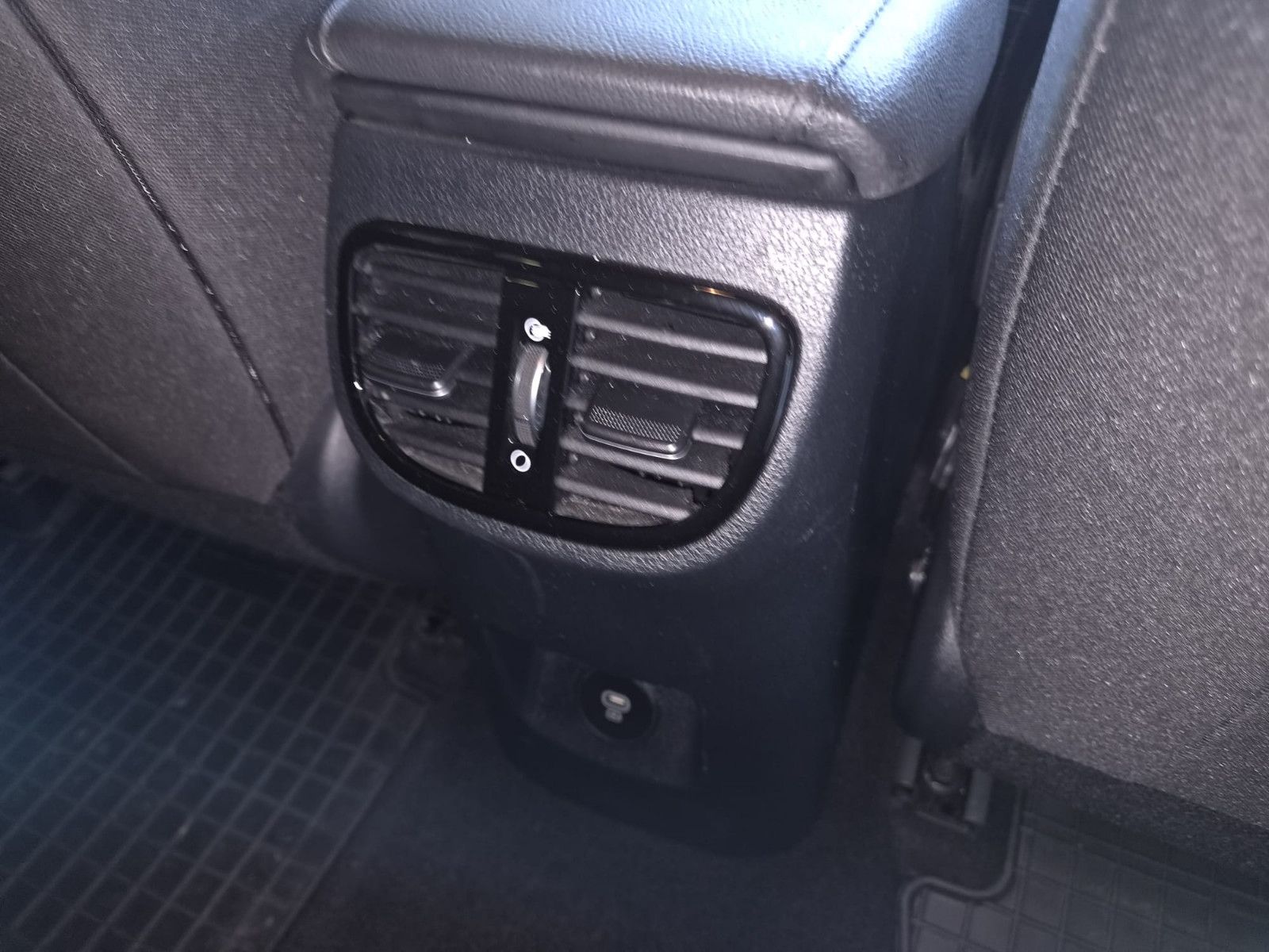Fahrzeugabbildung Kia cee'd / Ceed 1.5 T-GDI DCT GT-line SW