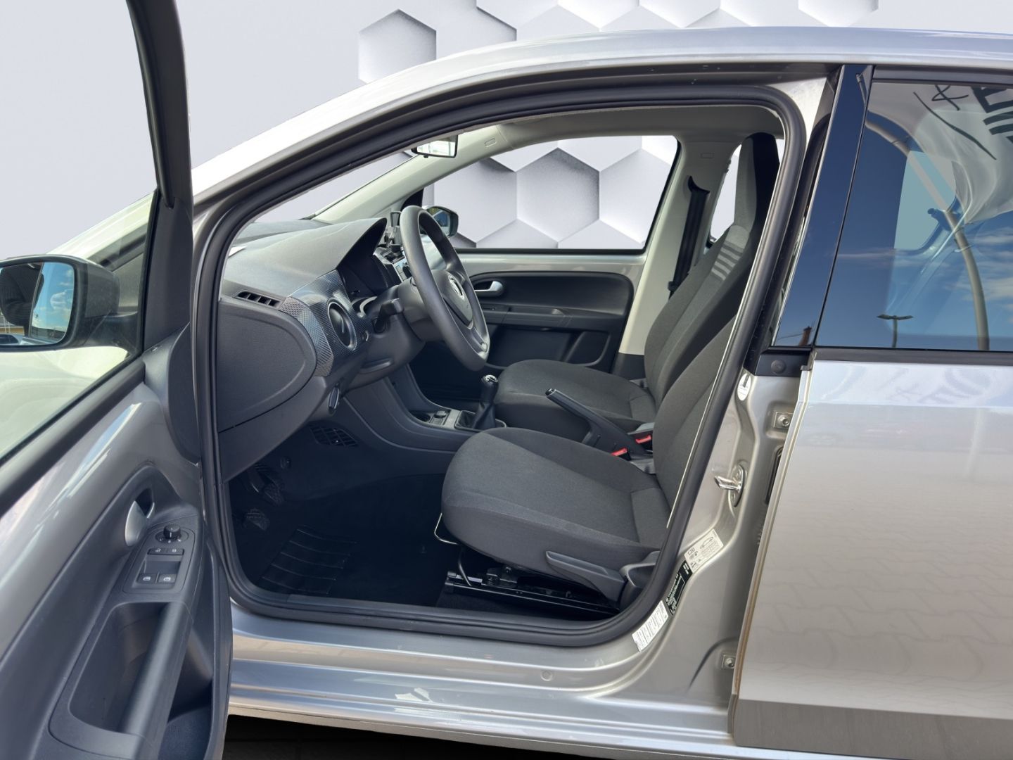 up! 1.0 Schalter 48kW GJR Sitzheizung Klima ZV 5