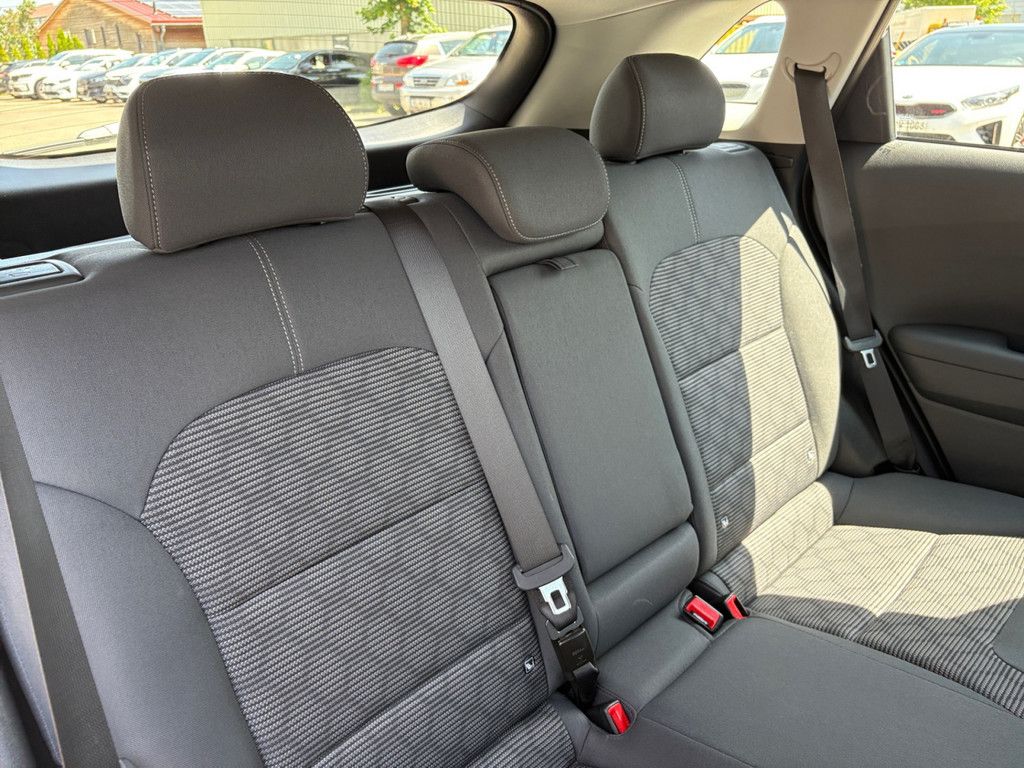Fahrzeugabbildung Kia Niro 1.6 Plug-in Hybrid Edition 7