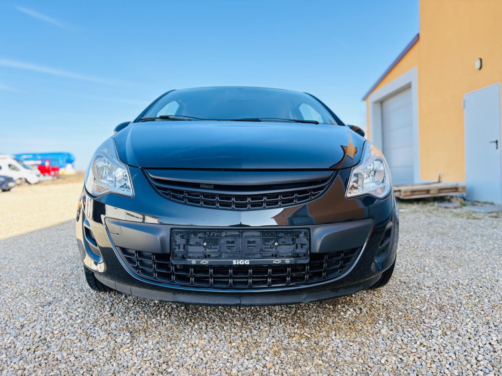 Opel Corsa D Active*LHZG*KLIMA*SHZG*8FACH*PDC