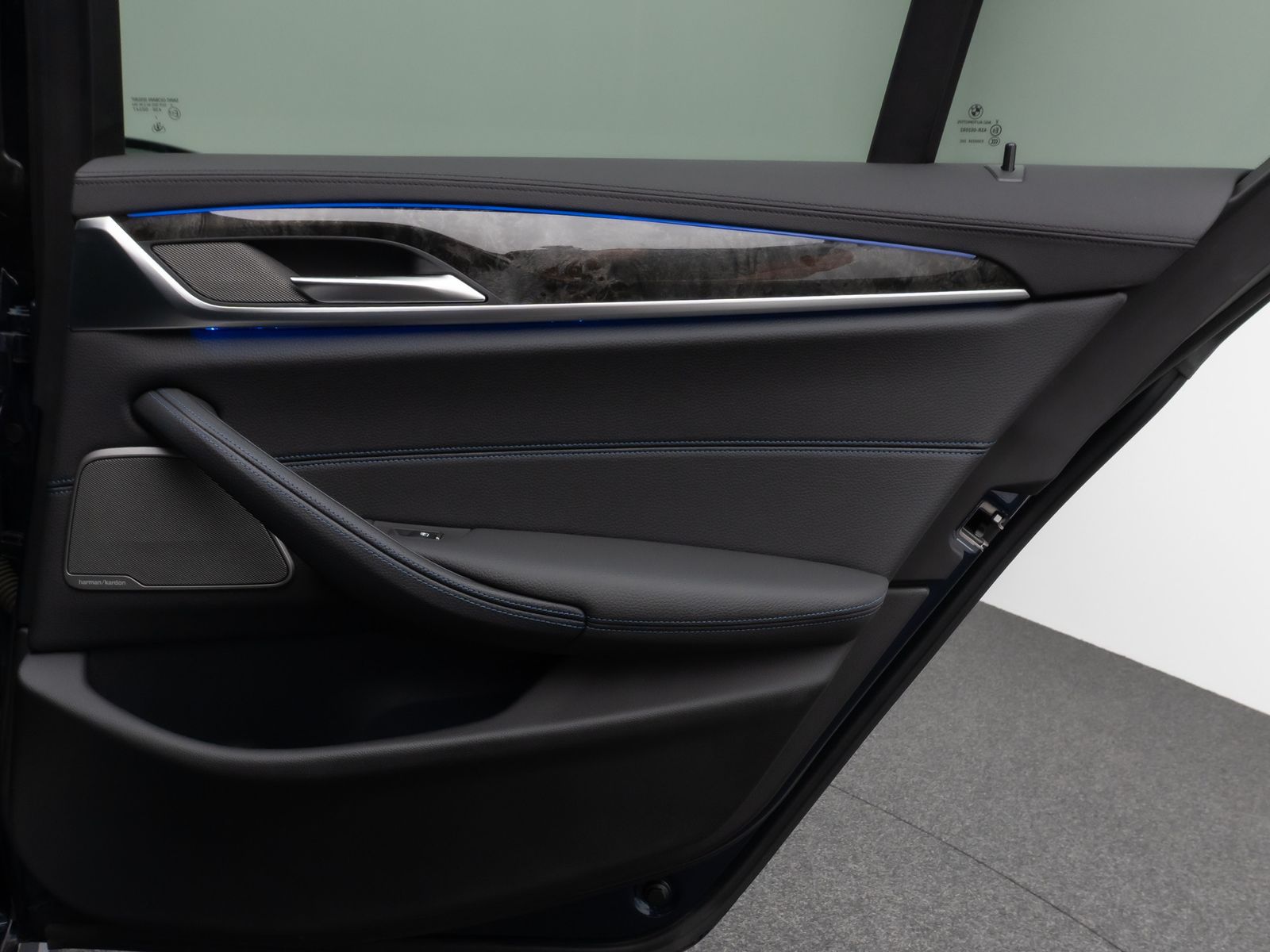 Fahrzeugabbildung BMW 520d xD M Sport FondEnt DAB Kamera Laser H/K 19"