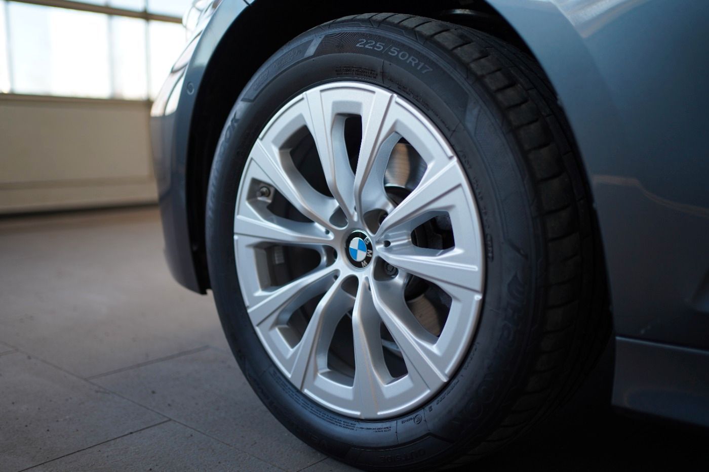 Fahrzeugabbildung BMW 320d Touring +Live Cockpit Prof.+Driving Assist.