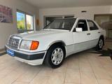 Mercedes-Benz 200 E W124 Limousine - gepflegt - - Mercedes-Benz aus 1992: W124