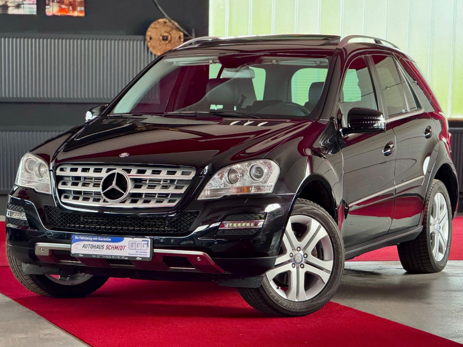 Mercedes-Benz ML 350 CDI 4Matic Sportpaket Glasdach Airmatic 19