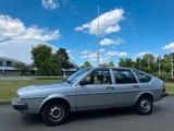 Volkswagen Passat 32 B - Volkswagen Passat: 32b