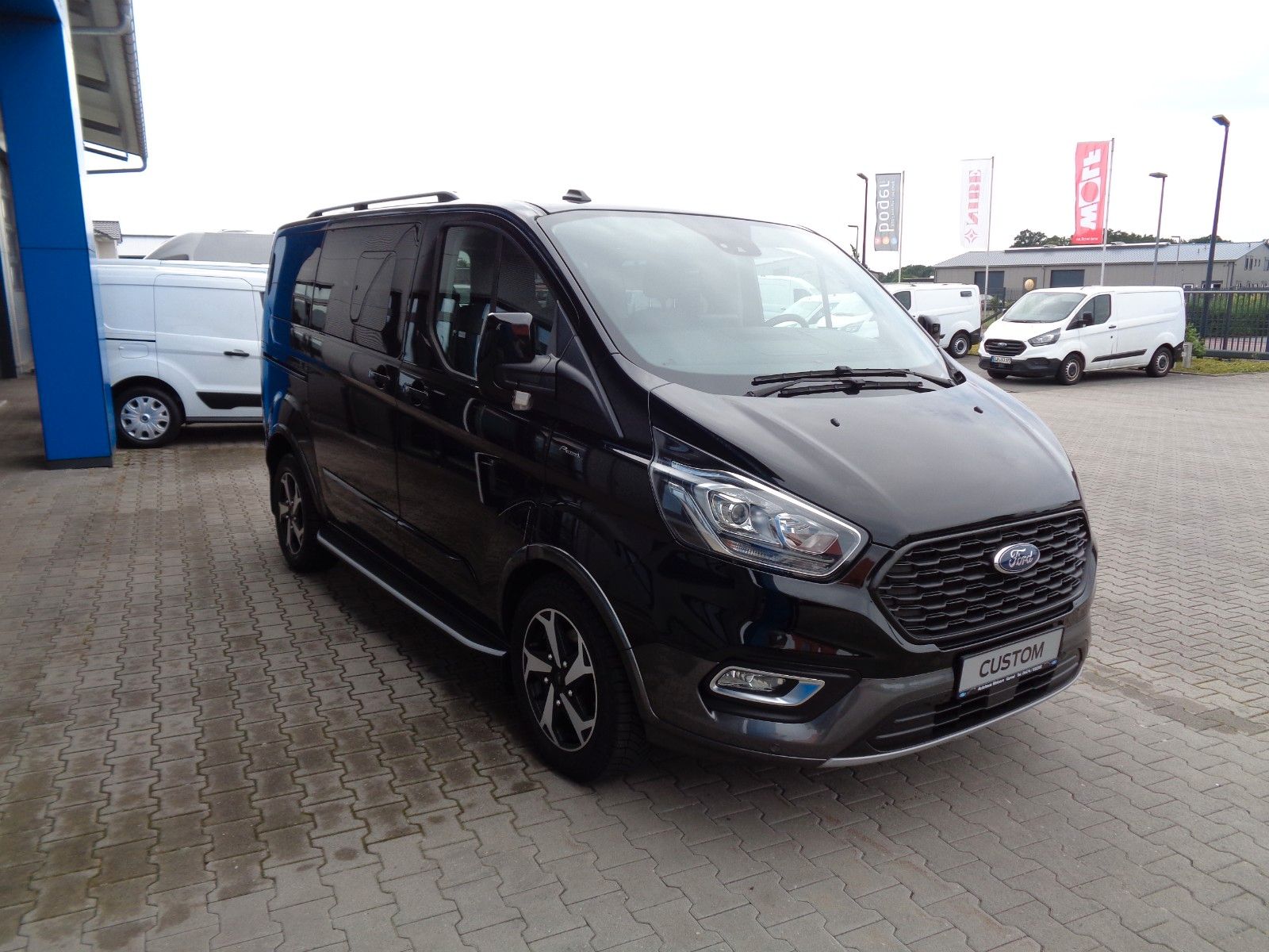 Ford Tourneo Custom Active 8-Sitzer Automatik foto 2