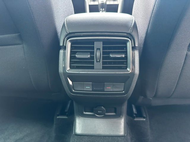 Karoq Ambition KAMERA;CARPLAY;PDC;KESSY