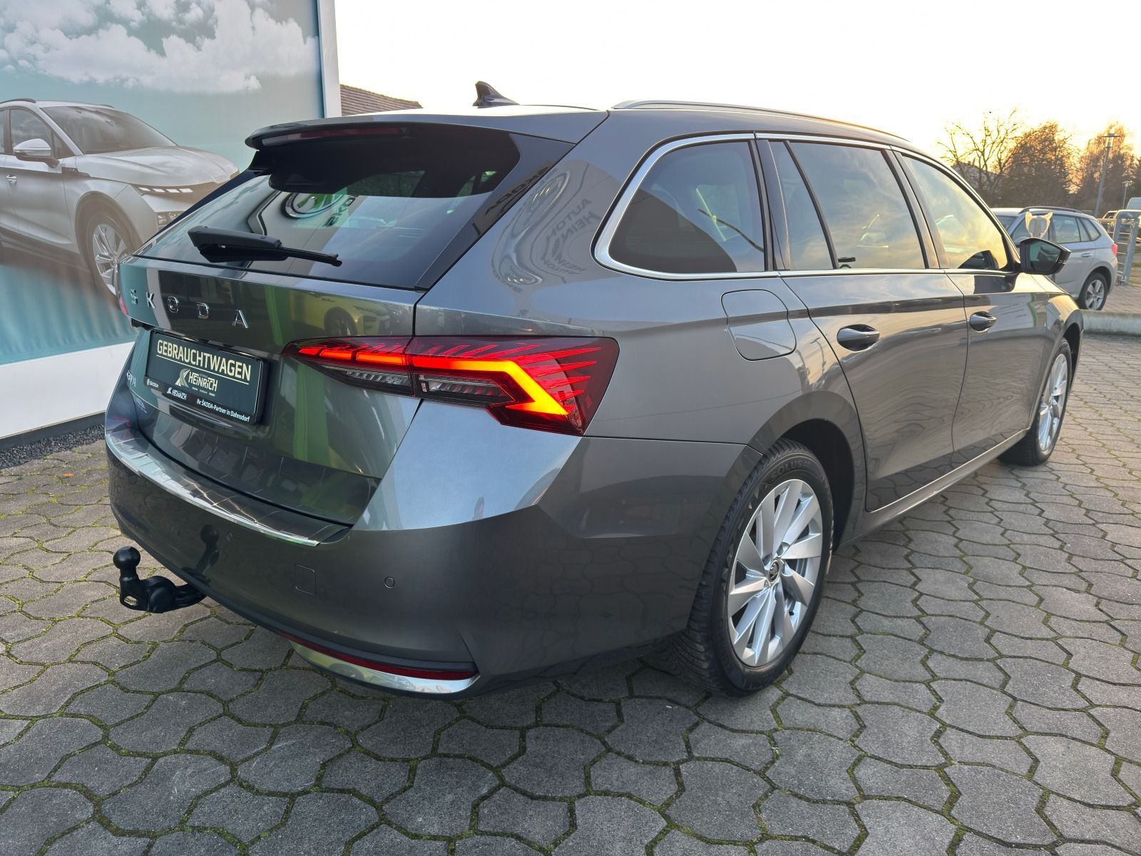 Fahrzeugabbildung SKODA Octavia Combi1.5 TSI DSG*RFK*AHK*Allwetter