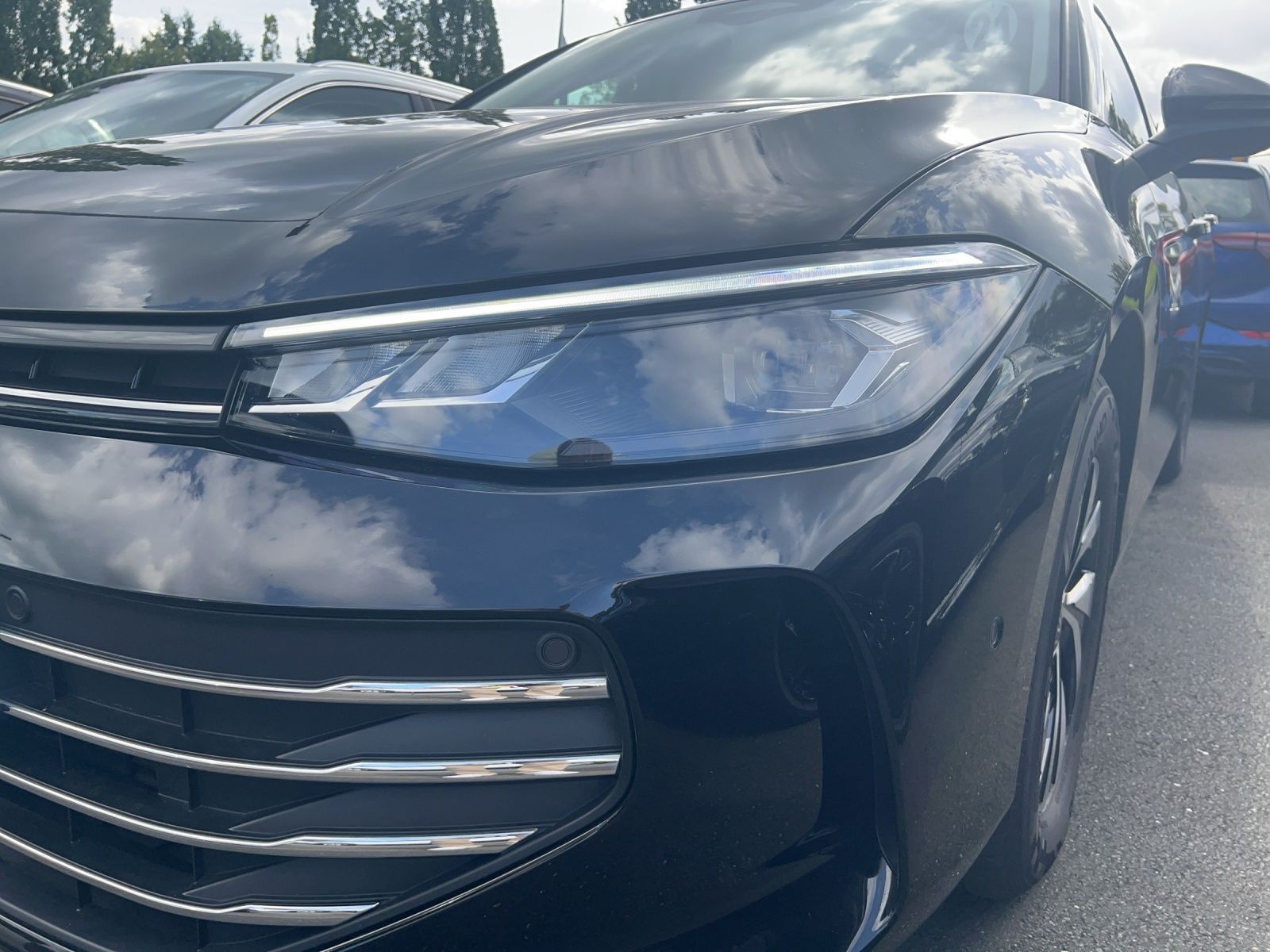 Passat Variant Business 2.0 TDI DSG AHK*Navi*ACC